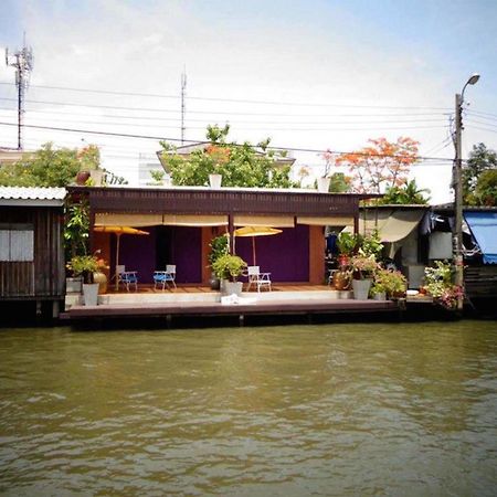 Bangluang House Hotel Bangkok Exterior photo