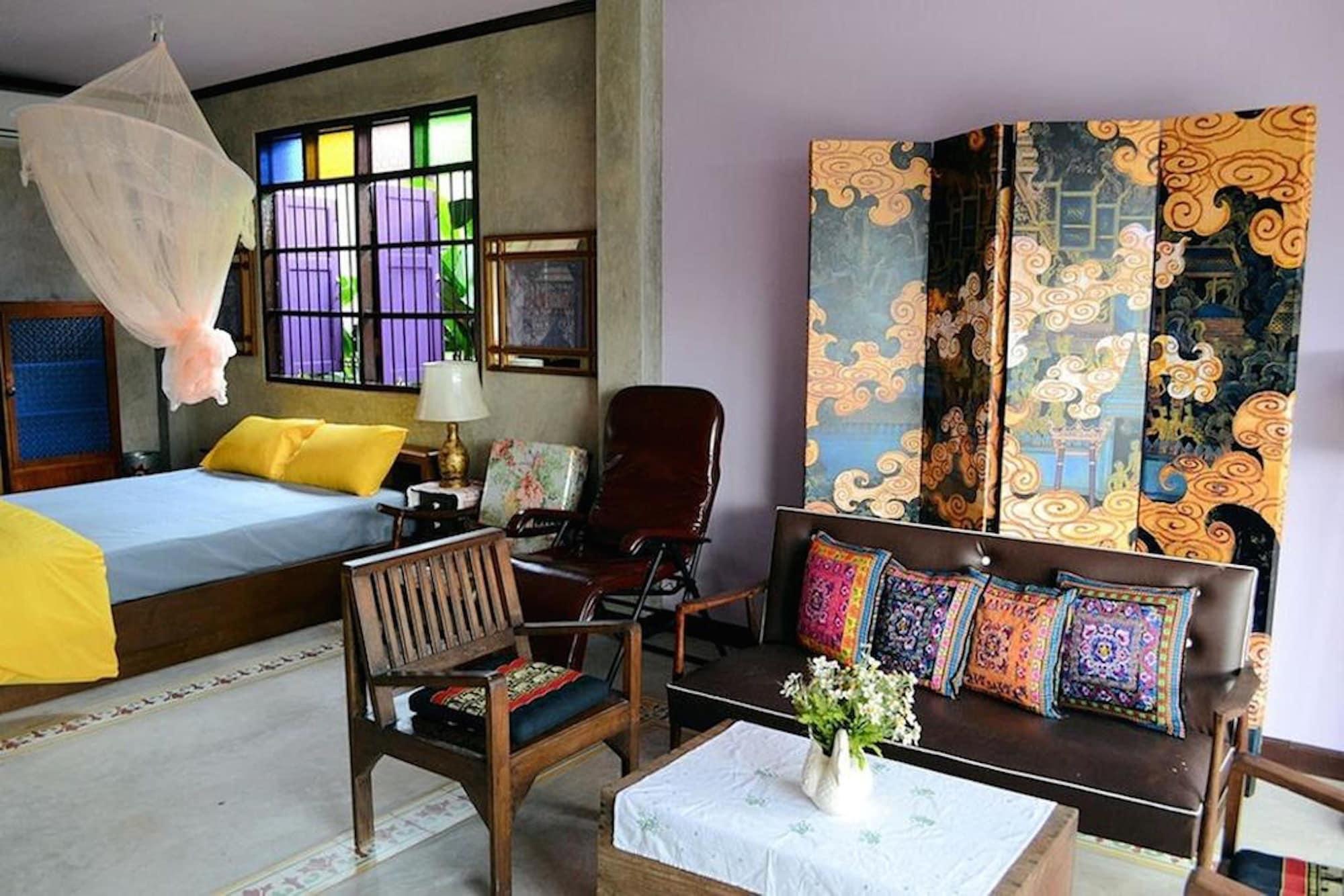 Bangluang House Hotel Bangkok Exterior photo